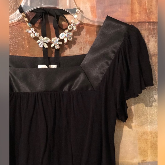 Anthro MATTY M Black Silk Trim SS Top Sz S MINT - Picture 3 of 8
